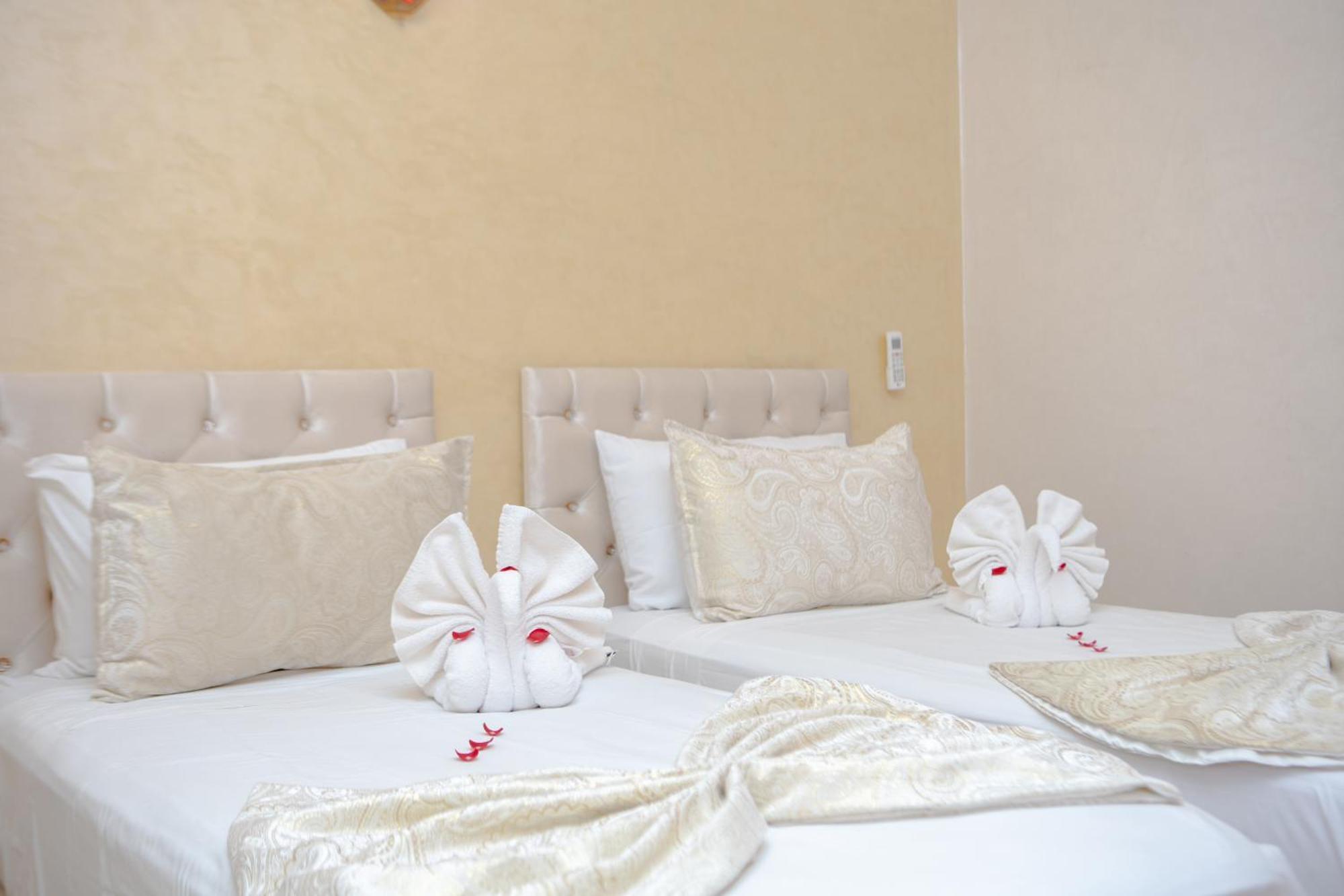Riad Petite Rose Marakeş Dış mekan fotoğraf